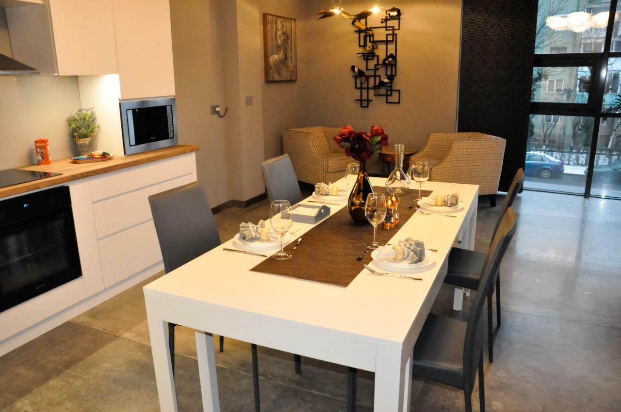 Rubio Residence - Accmonia Luxury Apartment Arad Buitenkant foto
