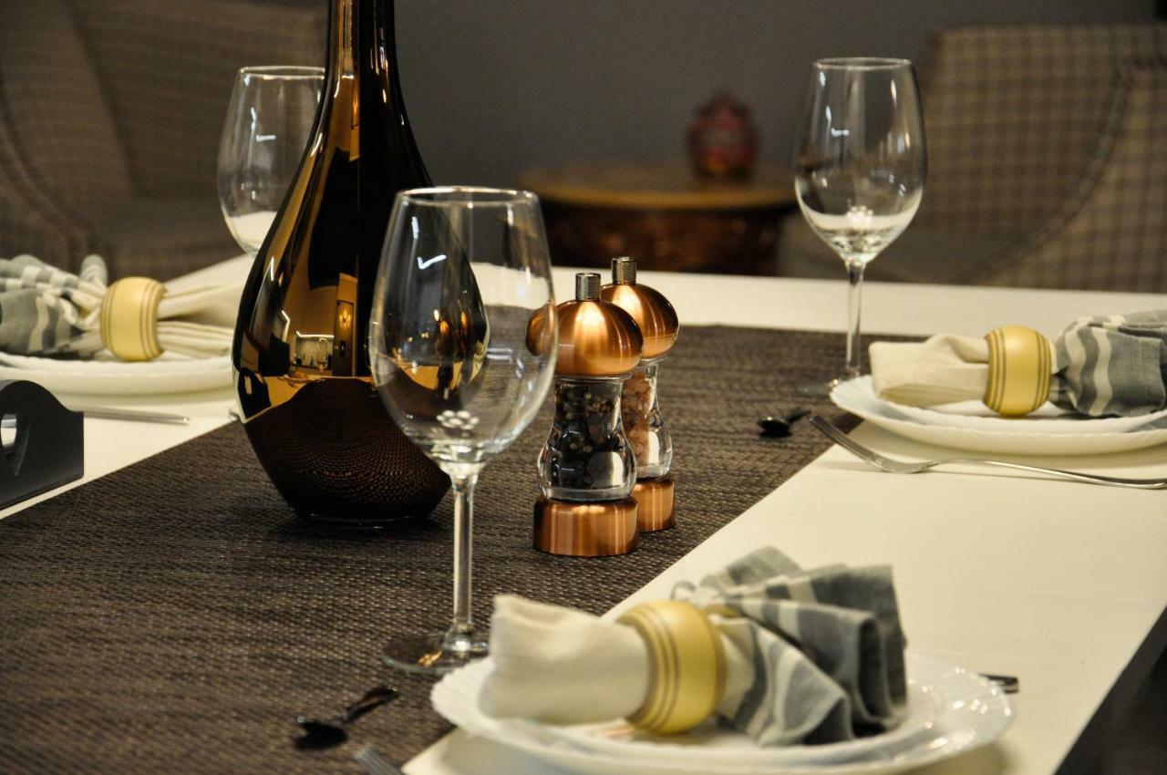 Rubio Residence - Accmonia Luxury Apartment Arad Buitenkant foto