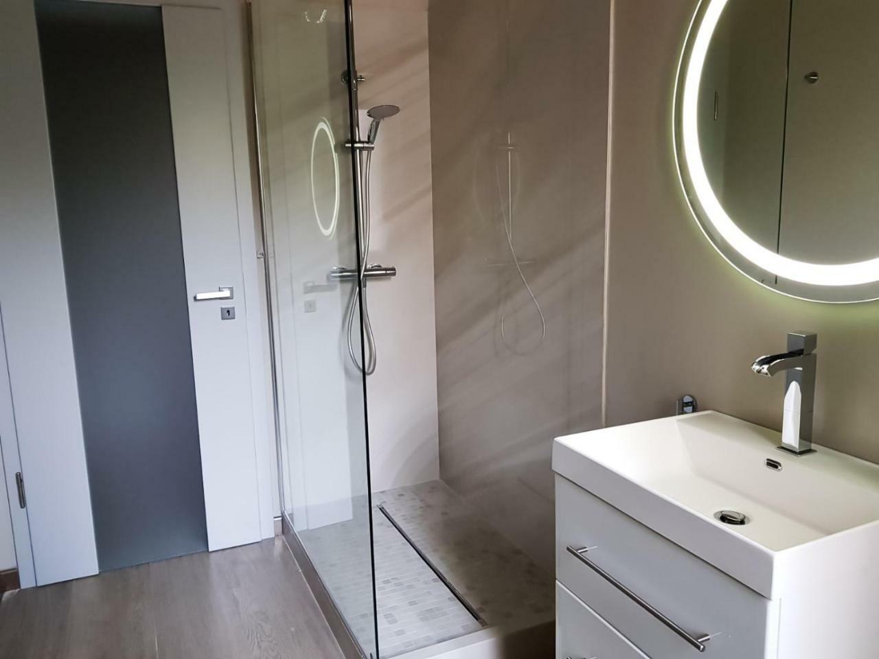 Rubio Residence - Accmonia Luxury Apartment Arad Buitenkant foto