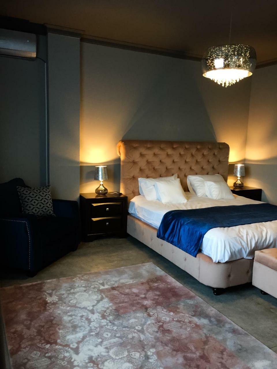 Rubio Residence - Accmonia Luxury Apartment Arad Buitenkant foto