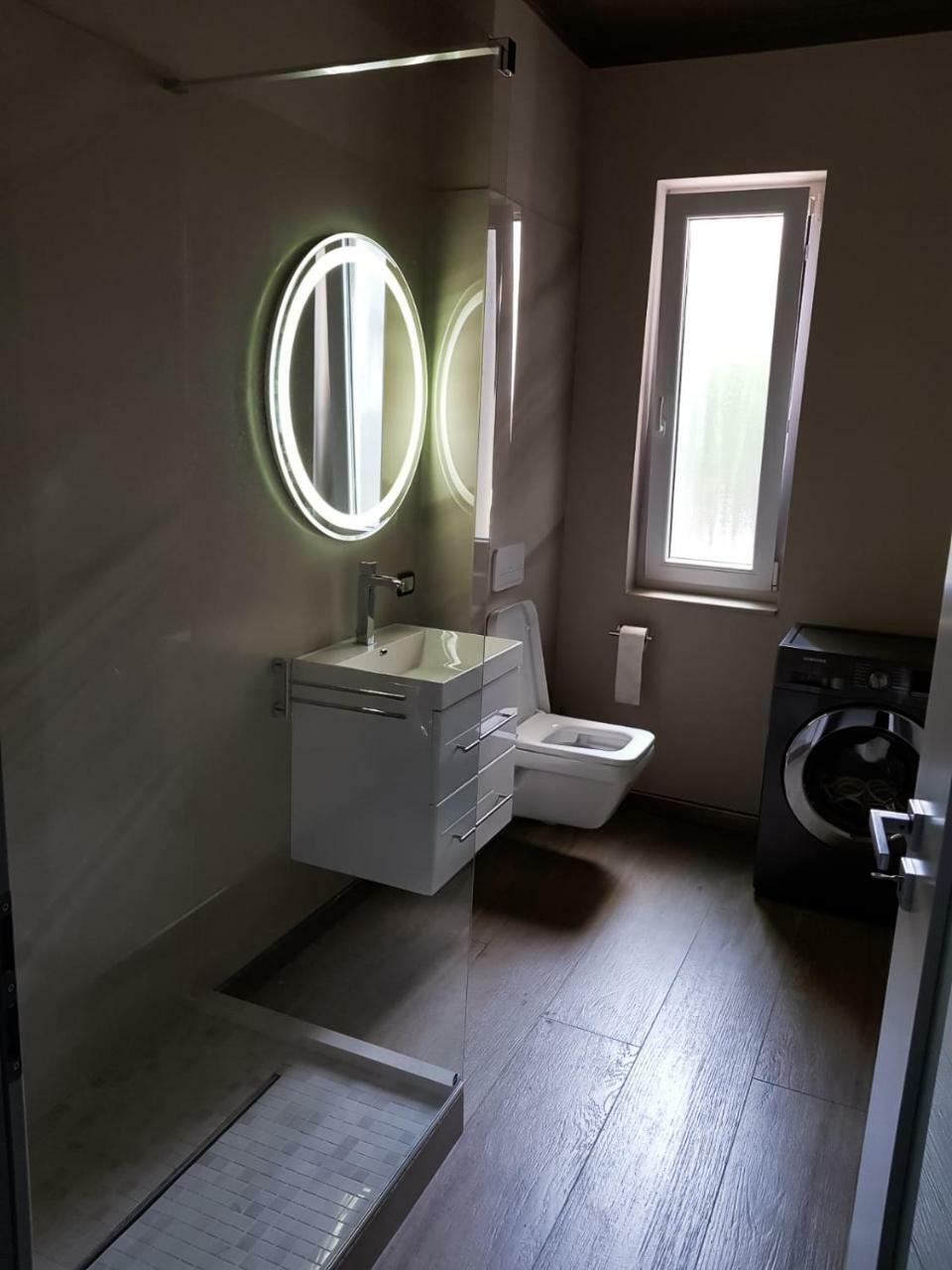 Rubio Residence - Accmonia Luxury Apartment Arad Buitenkant foto